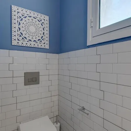 Captain View * Mégas Yialós-Nítes