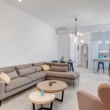 Captain View Mégas Yialós-Nítes