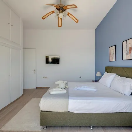 Captain View Mégas Yialós-Nítes